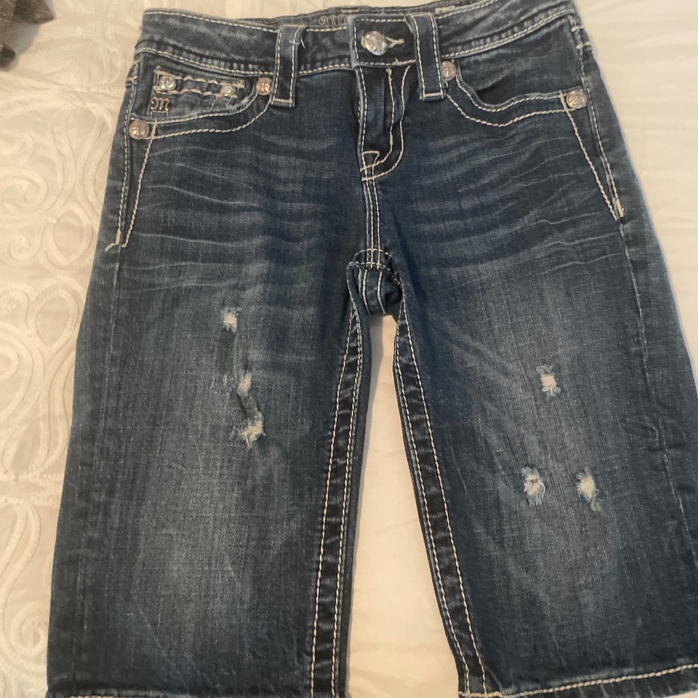 Capri shorts